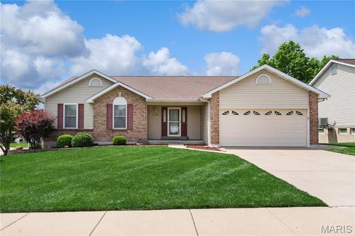 1848 Summitview Dr, Saint Charles, MO, 63303-5306 | Card Image