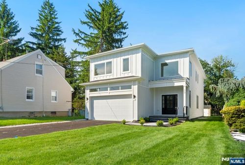 13 Harding Pl, Livingston, NJ, 07039-1803 | Card Image