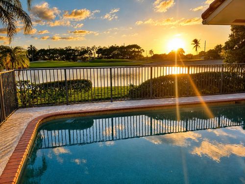 6180 Golf Villas Dr, Boynton Beach, FL, 33437-4118 | Card Image