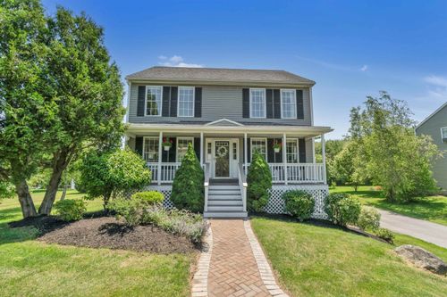 15 Winslow Dr, Somersworth, NH, 03878-2827 | Card Image