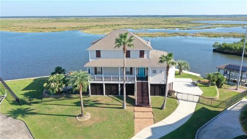 520 Carr Dr, Slidell, LA, 70458-5628 | Card Image