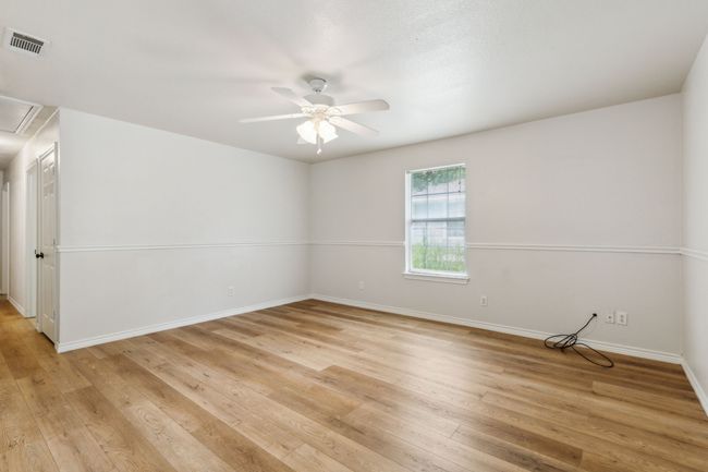 1113 E Jones St, House other with 3 bedrooms, 2 bathrooms and null parking in Sherman TX | Image 5