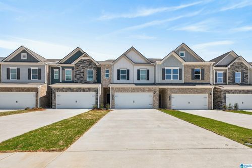 9-4531 Village Springs Sq, FULTONDALE, AL, 35068-4039 | Card Image