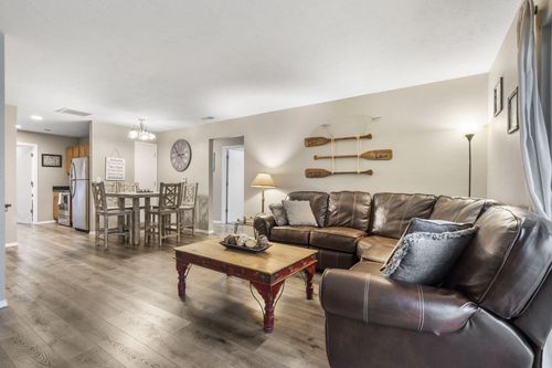 apt-1-2910 Vineyards Pkwy, Branson, MO, 65616-4409 | Card Image