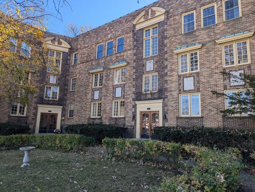 apt-302-441 W Exchange St, FREEPORT, IL, 61032-4083 | Card Image