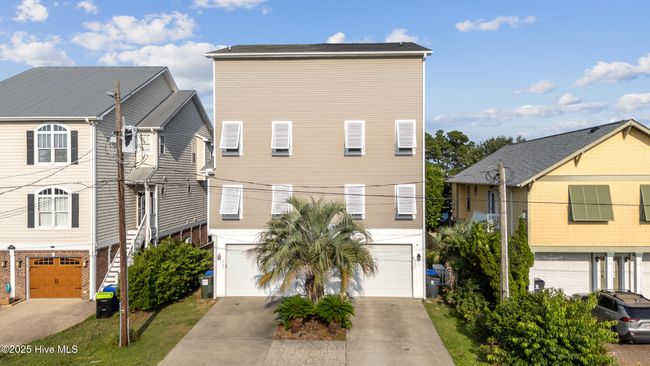2 - 1605 Mackerel Ln, Townhouse with 4 bedrooms, 4 bathrooms and 1 parking in Carolina Beach NC | Image 34