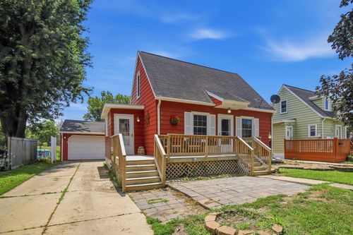 904 14th Ave Se, Austin, MN, 55912-3947 | Card Image