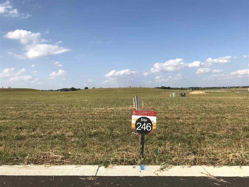 4989 Silo Prairie Dr, WESTPORT, WI, 53597-8711 | Card Image