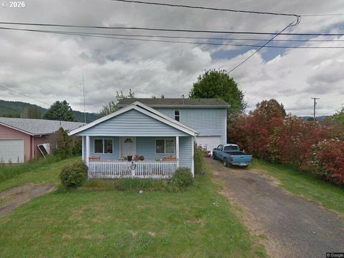 211 Oak St, Amity, OR, 97101-2033 | Card Image