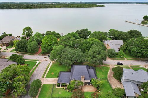 7010 Lake Powell Dr, Arlington, TX, 76016-3500 | Card Image