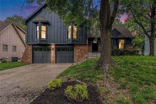 1912 E 153rd Ter, Olathe, KS, 66062-2917 | Card Image