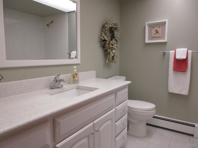 Hall Bath | Image 31