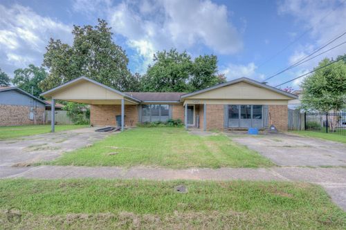 2004 Christine Ave, Bossier City, LA, 71112-4116 | Card Image