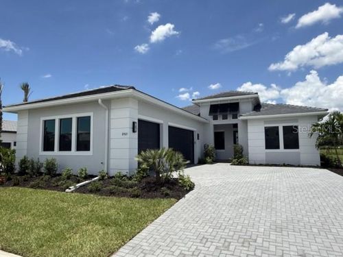 8905 Bernini Pl, SARASOTA, FL, 34240-2508 | Card Image