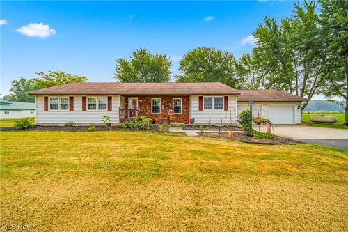 1256 Black Sea Rd, Jefferson, OH, 44047-9600 | Card Image
