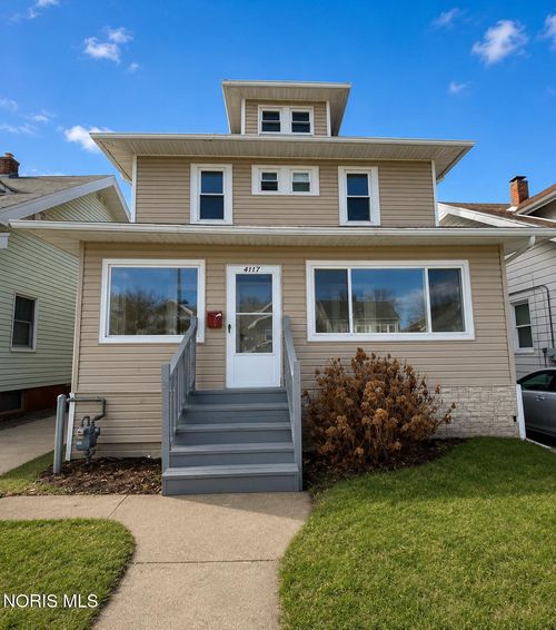 4117 Mayfield Dr, Toledo, OH, 43612-1728 | Card Image