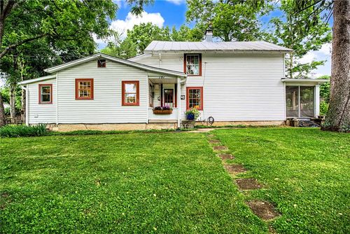 101 Cemetery St, Yellow Springs, OH, 45387-1914 | Card Image