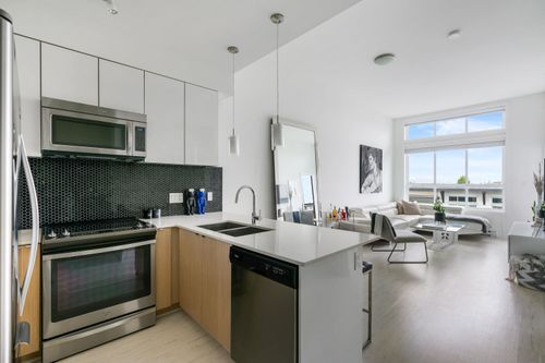 414-6468 195a St, Surrey, BC, V4N6R6 | Card Image