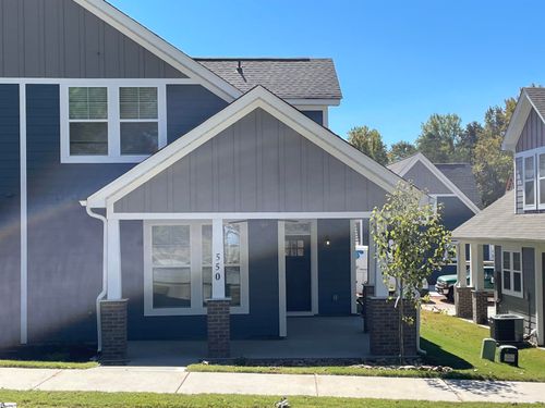 550 Twin Lake Rd, Greenville, SC, 29609-3962 | Card Image