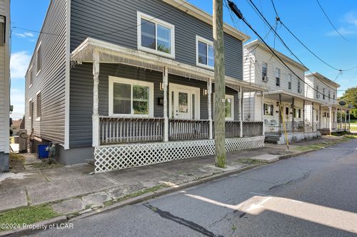 18 W Grove St, Edwardsville, PA, 18704-1651 | Card Image