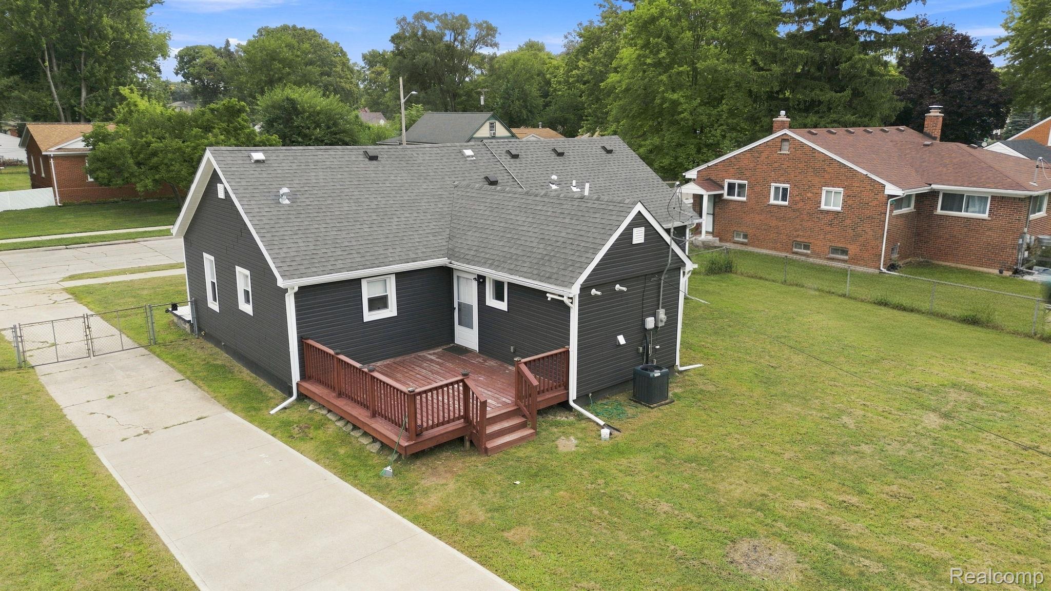 Residential in Dearborn Heights 5