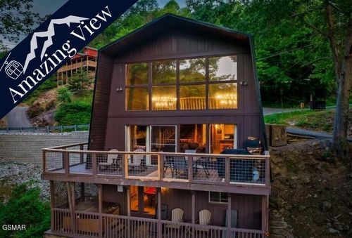 1539 Zurich Rd, Gatlinburg, TN, 37738-3705 | Card Image