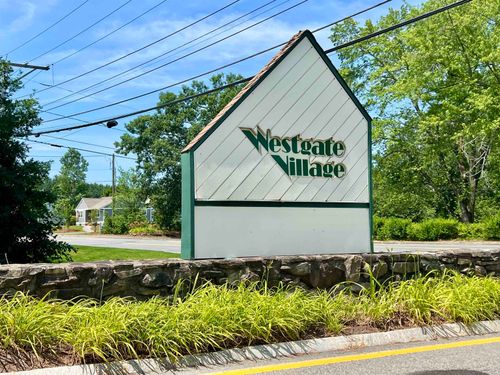 39 Silverton Dr, Nashua, NH, 03062-4468 | Card Image