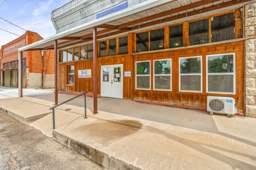 109 E Roberts St, Gorman, TX, 76454-3071 | Card Image