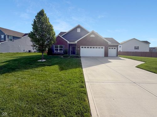 2357 Pokagon St, Avon, IN, 46123-5905 | Card Image