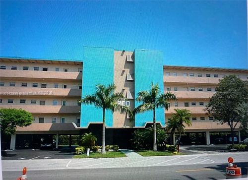 521-200 Ne 14th Ave, Hallandale Beach, FL, 33009-7405 | Card Image