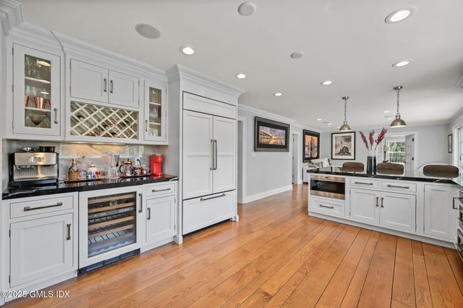 33 Cliffdale Rd, House other with 5 bedrooms, 5 bathrooms and null parking in Greenwich CT | Image 13