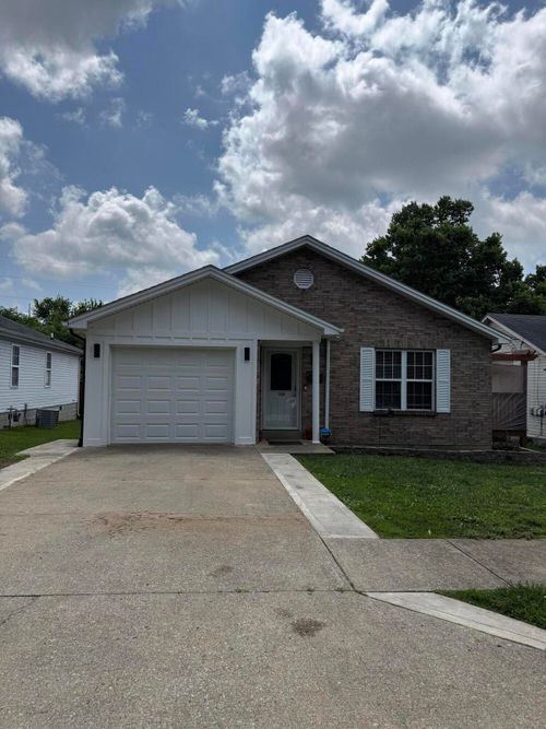 106 Jonathon Ct, Frankfort, KY, 40601-3053 | Card Image