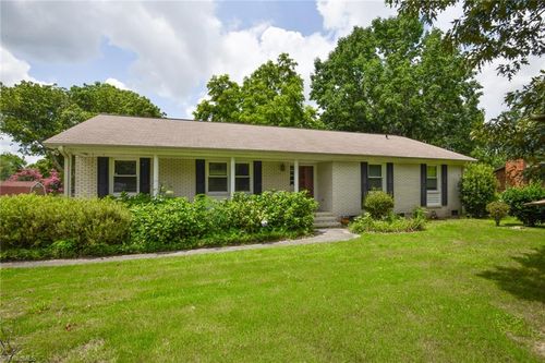 4504 Whitby Pl, Greensboro, NC, 27406-9788 | Card Image