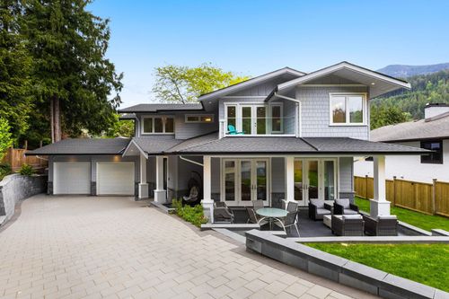 6560 Nelson Avenue, West Vancouver, BC, V7W2A9 | Card Image