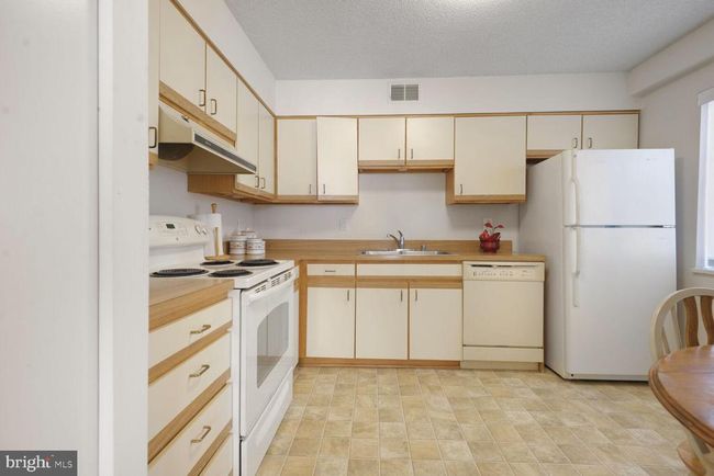3-125 - 15115 Interlachen Dr, Condo with 1 bedrooms, 1 bathrooms and null parking in SILVER SPRING MD | Image 11