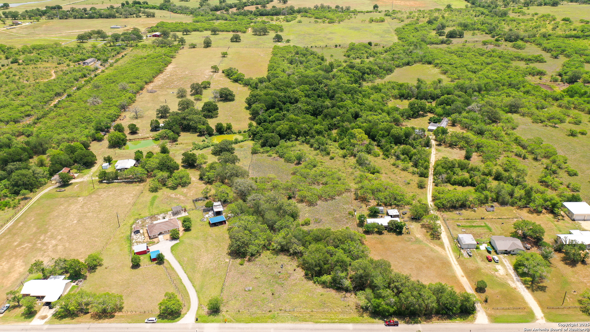 Land in Seguin 2
