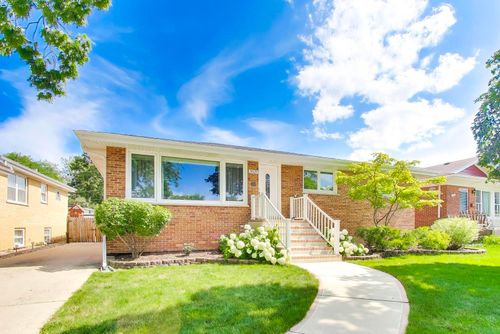 10629 Preston St, Westchester, IL, 60154-5138 | Card Image