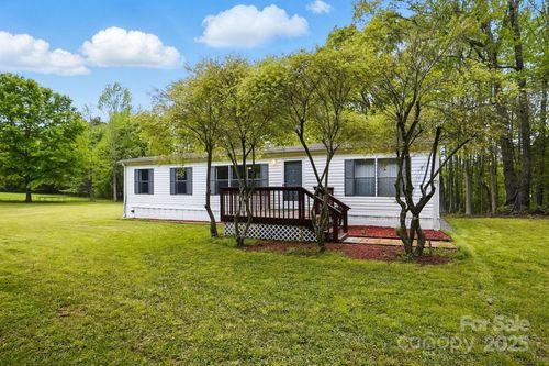 621 Harper Davis Rd, Lake Wylie, SC, 29710-7018 | Card Image
