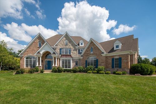 28413 Harvest Glen Cir, Cary, IL, 60013-2311 | Card Image