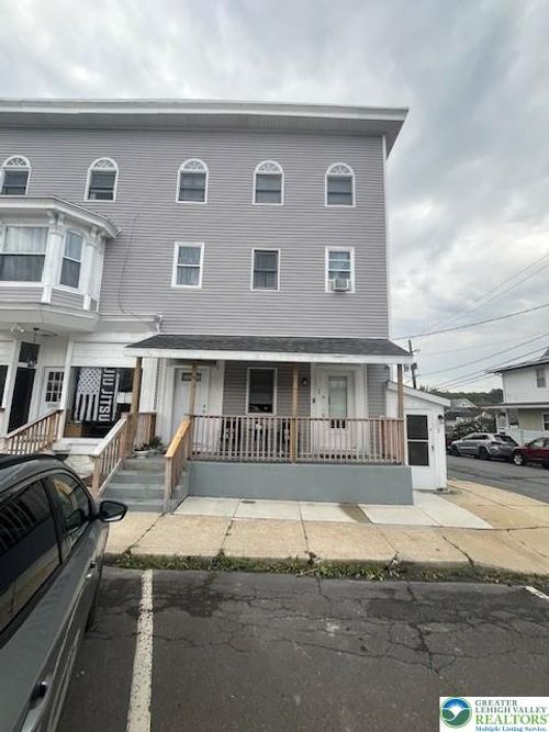 9-1 E Ludlow St, Summit Hill, PA, 18250-1230 | Card Image