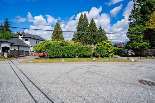 20571 46a Ave, Langley, BC, V3A3J7 | Card Image