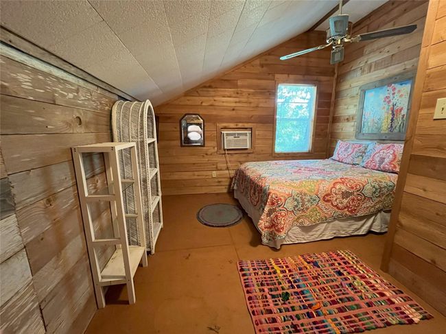 Upstairs Bedroom 2 | Image 33