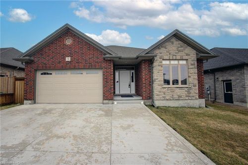 5 Jack Koehler Lane, Wellesley, ON, N0B2T0 | Card Image
