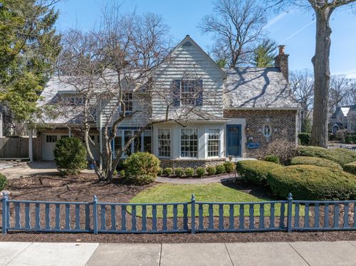 333 Simpson Street, Lake Bluff, IL, 60044 | Card Image