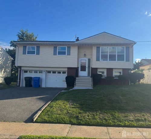 28 Sunset Dr, Port Reading, NJ, 07064-1426 | Card Image