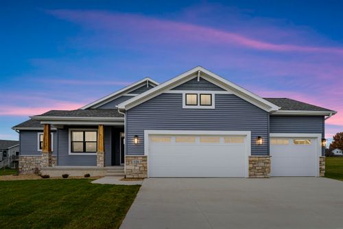 128 Goldcrest Ct, Waterloo, IA, 50701-1223 | Card Image