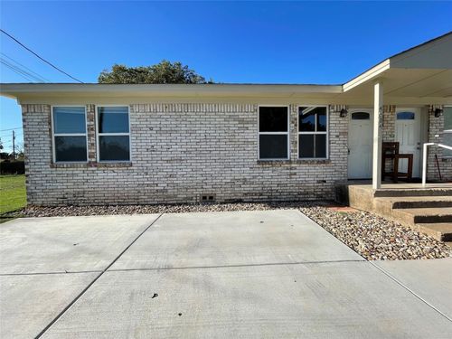 4506-4504 Eastview Ct, Granbury, TX, 76049-8220 | Card Image
