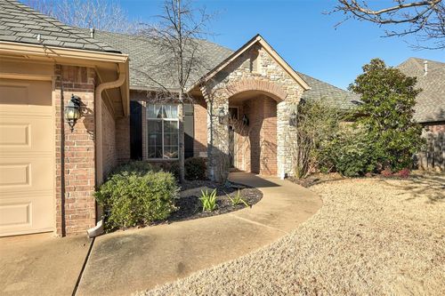 4315 Gallant Fox Dr, Edmond, OK, 73025-0821 | Card Image