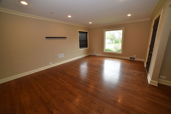 813 S Wolf Rd, House other with 3 bedrooms, 3 bathrooms and 2 parking in Des Plaines IL | Image 6