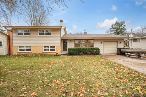 3008 Blarneystone Ln, Cary, IL, 60013-1216 | Card Image